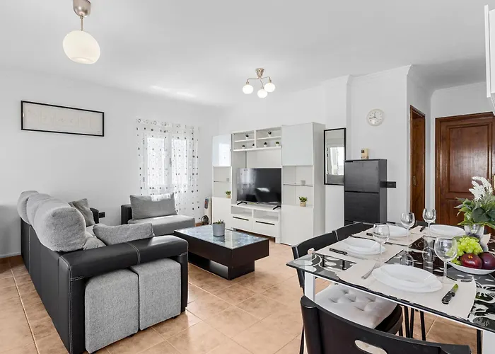 Home2book Stunning & Terrace דירה *