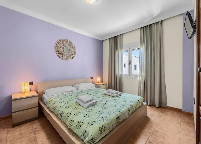 Home2book Stunning & Terrace פלאיה הונדה